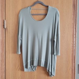 Womens medium top